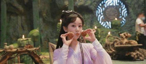 成毅和杨紫最新爆料图片,甜蜜互动引粉丝热议